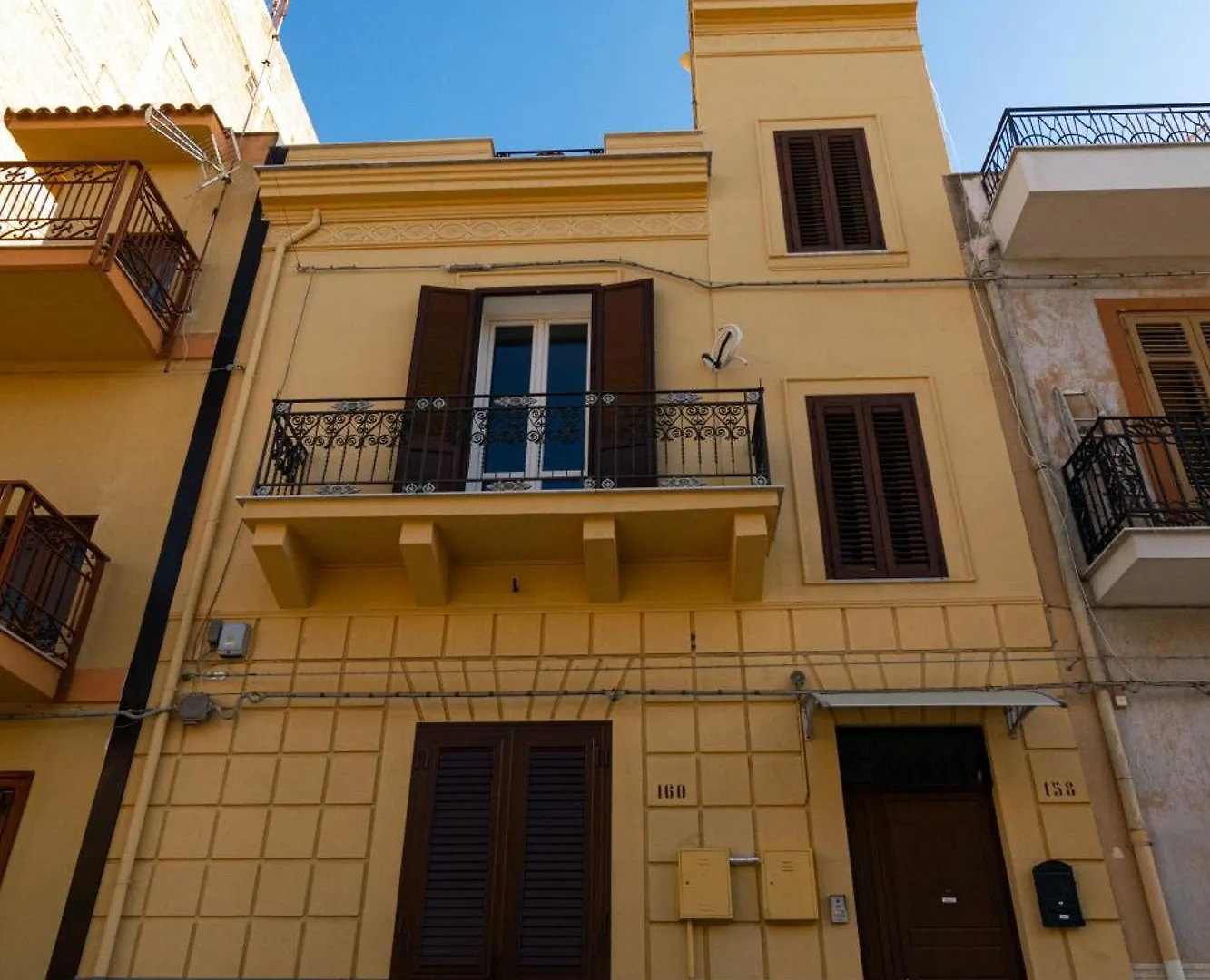 Veranda Sul Verde Ficarazzi Italy
